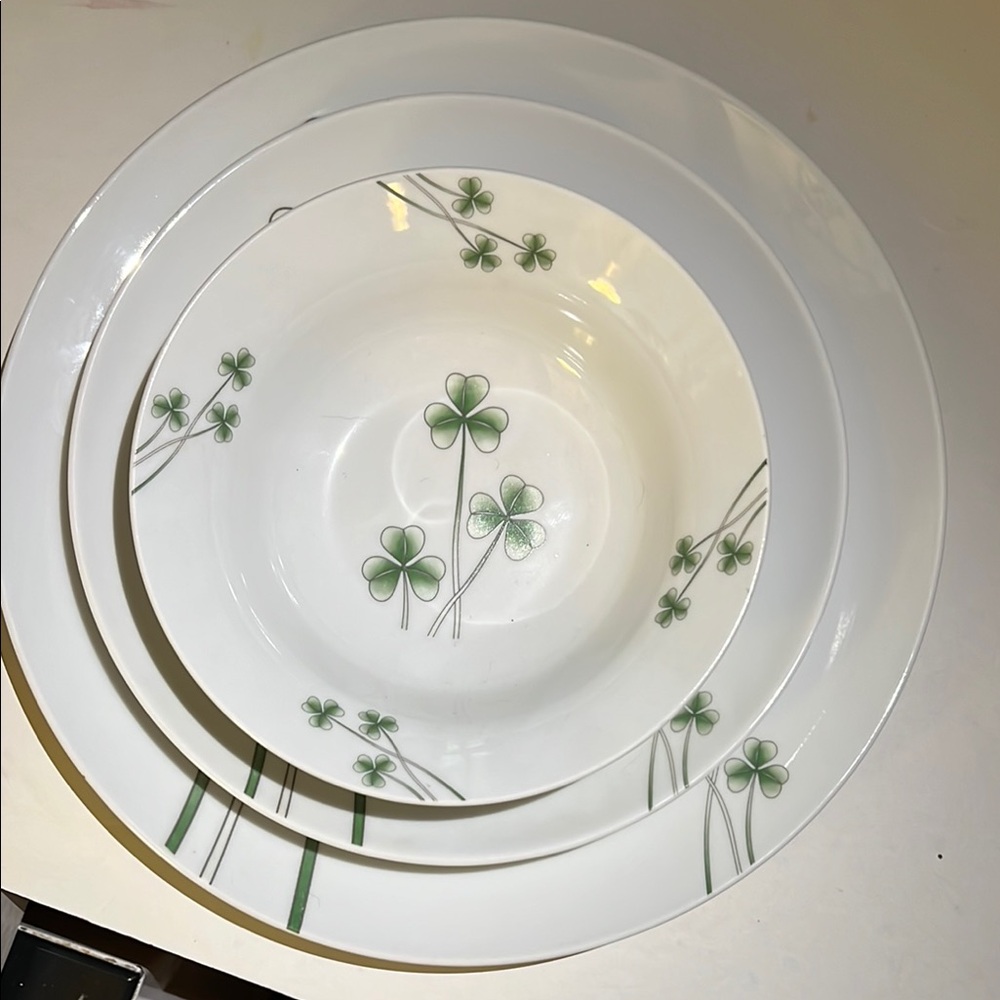 White and Green Floral Ceramic Dinnerware Set